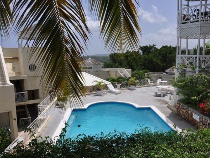 Columbus Heights Apartment Ocho Rios