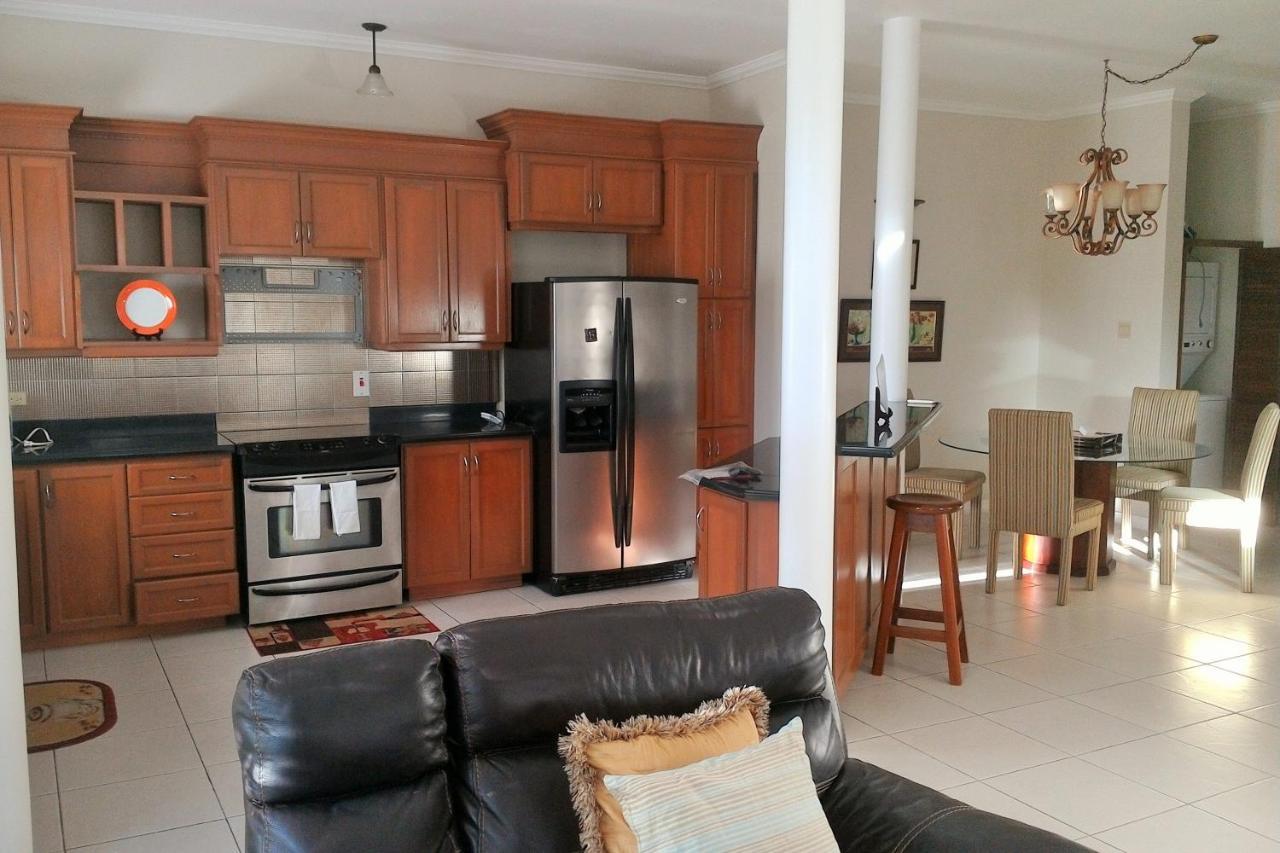 Pen Hall Bnb Ocho Rios * Runaway Bay