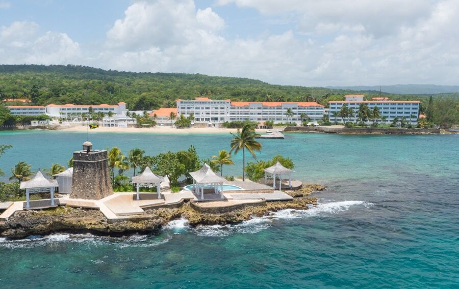 Couples Tower Isle (adults Only)