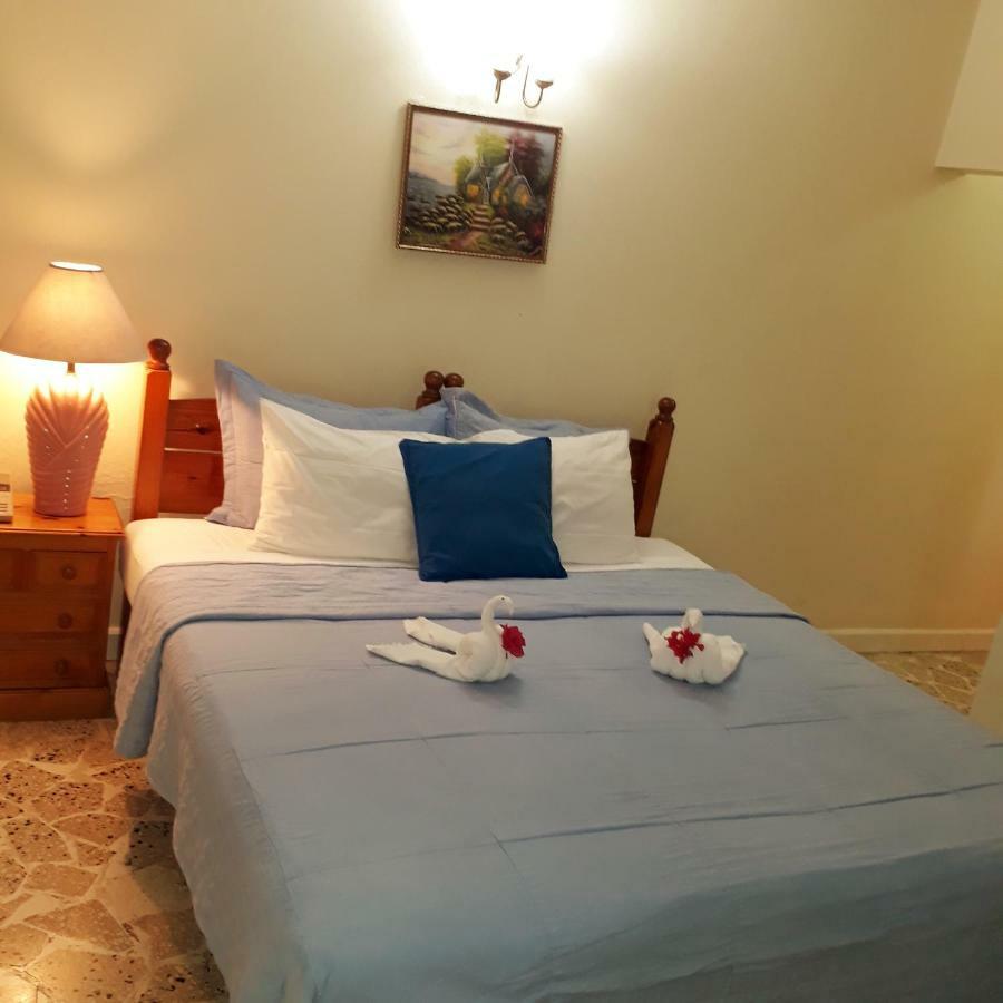 Inn Paradise