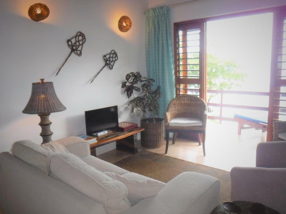 Wilks Bay Hotel *
