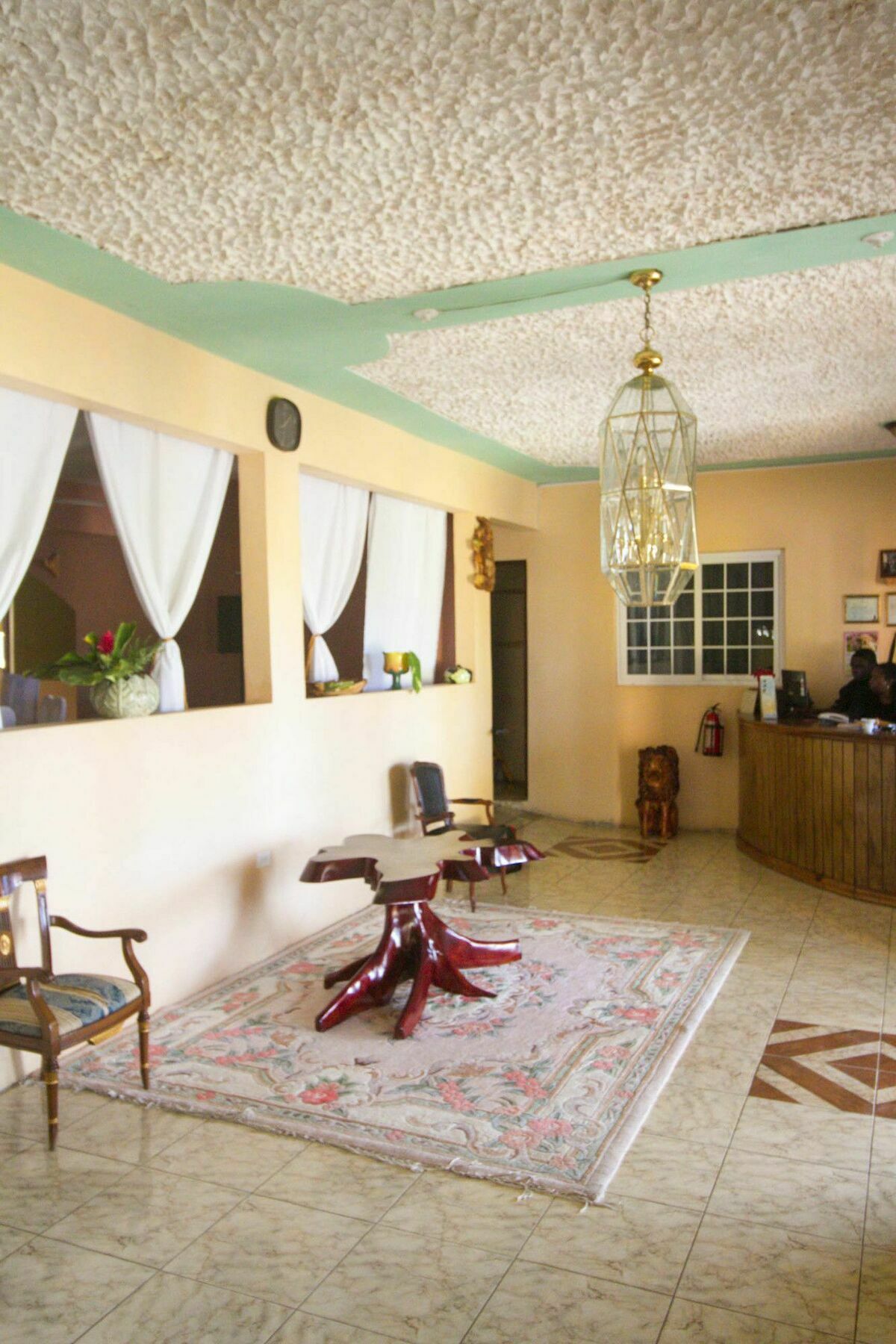 Chateau Margarite Bed And Breakfast