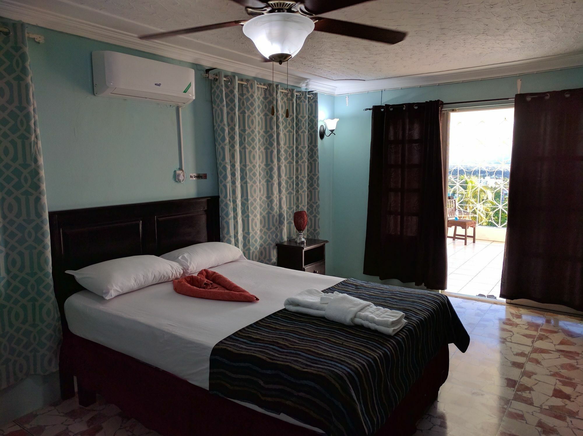 Rockhampton Suites 3* Kingston