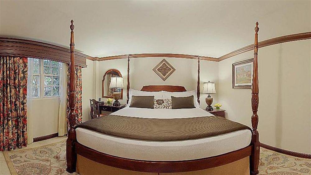 Sandals All Inclusive - Couples Only (adults Only) Resort 5*