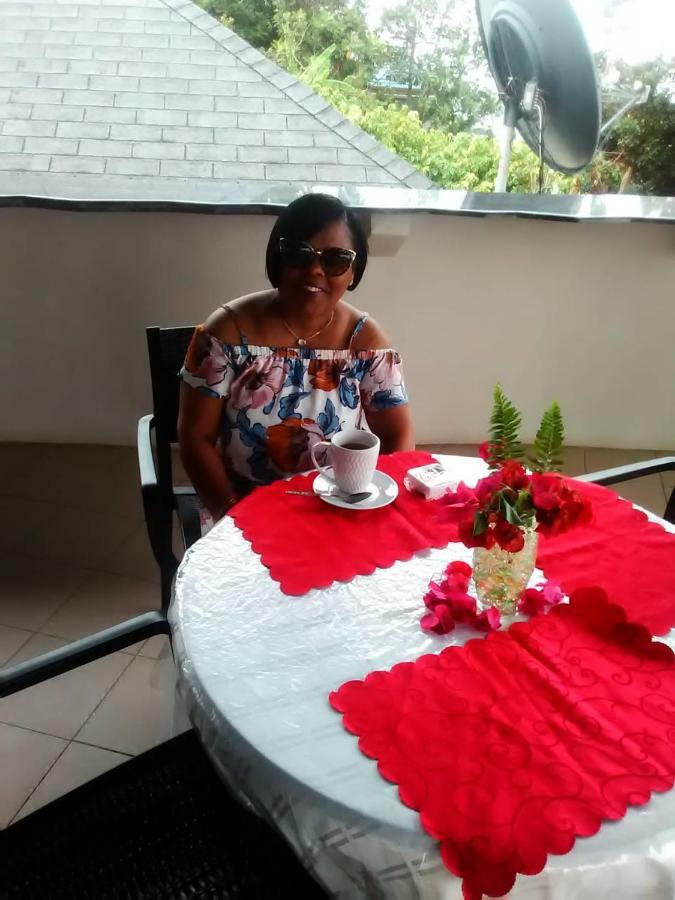 Boutique At Stone Village Bed & Breakfast Bluefields
