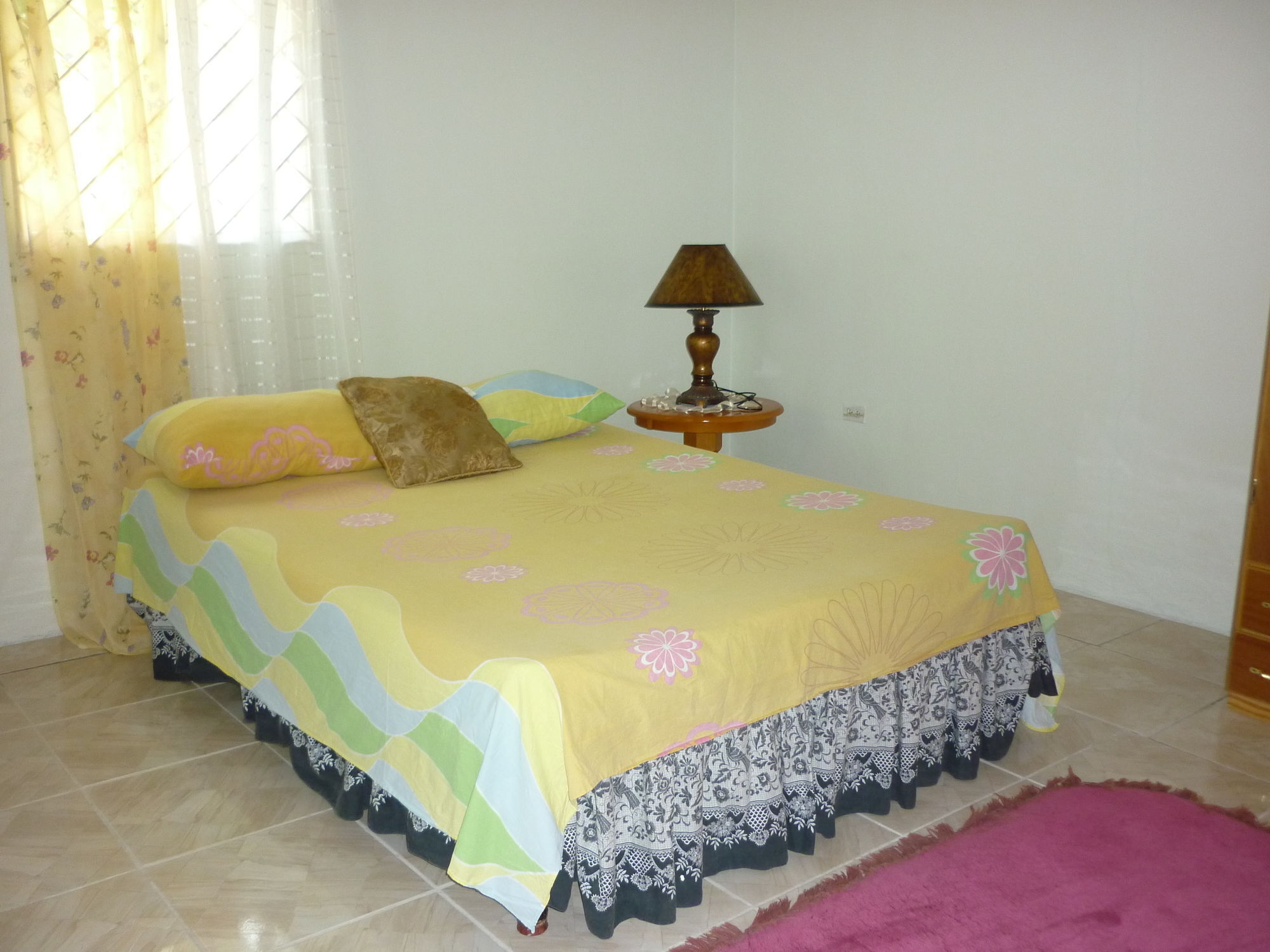 East Bay Villas 2*
