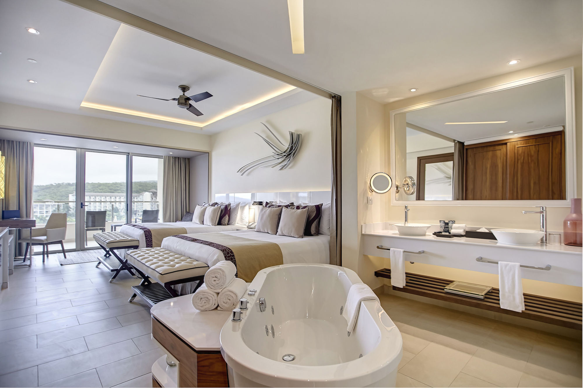 Hotel Royalton Blue Waters Montego Bay Falmouth