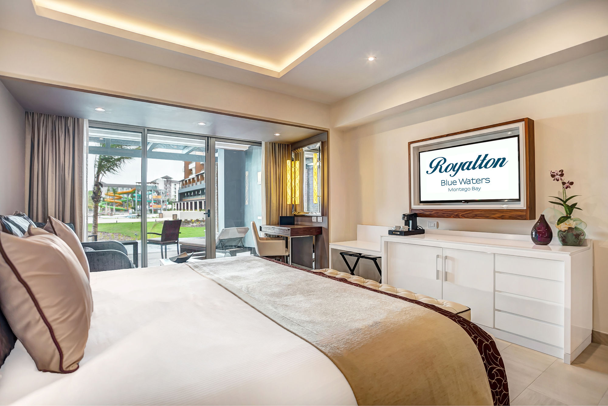 Hotel Royalton Blue Waters Montego Bay Falmouth