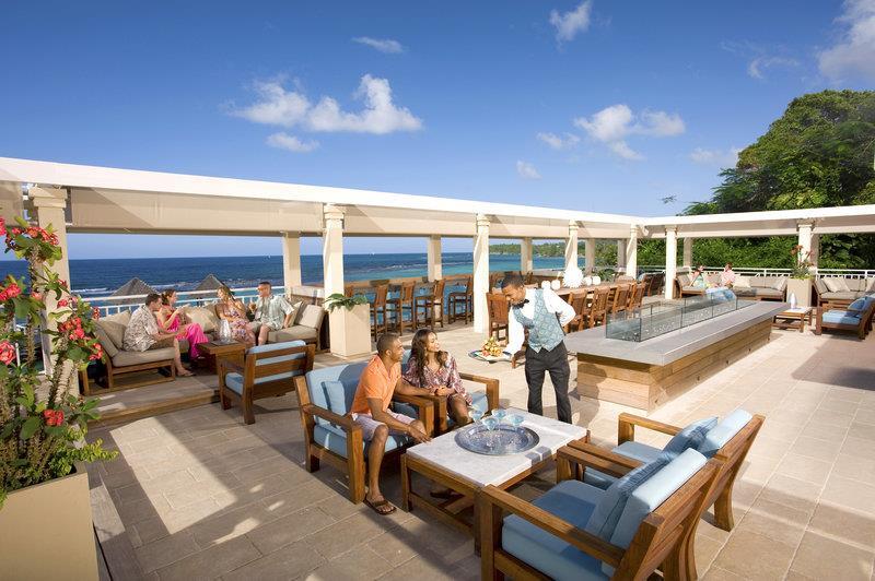 Hotel Sandals Grande Riviera Beach & Golf