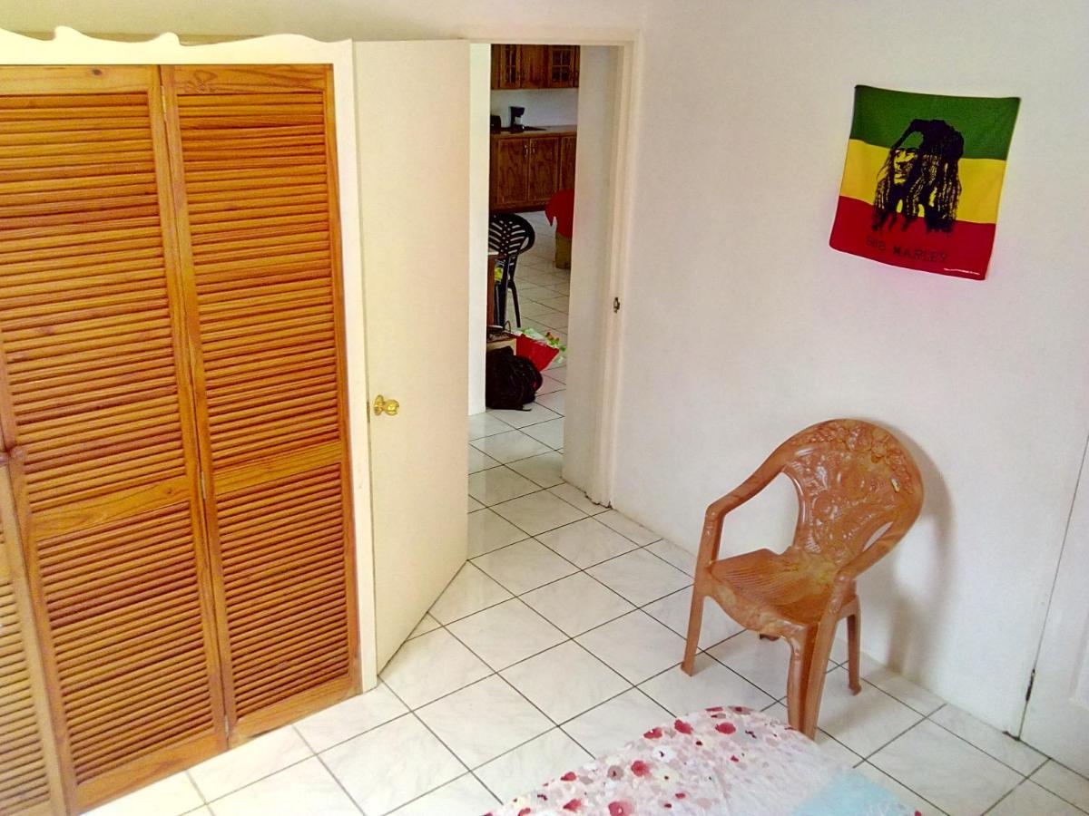 Porty Albergue