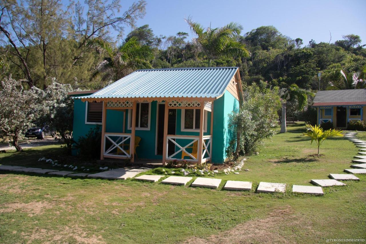 Strawberry Fields Together Inn 2*