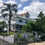 Happy Grove Lodge