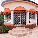 Suzette Guesthouse Accommodations