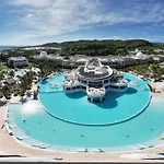 The Signature Level At Grand Palladium Lady Hamilton Resort & Spa