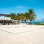 The Signature Level At Grand Palladium Lady Hamilton Resort & Spa