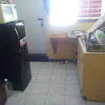 Leslies\' Home