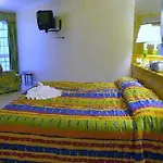 Hotel Hedonism III