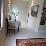 Luxurious Romantic Suite Kensington