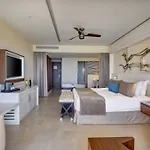 Grand Lido Negril Resort