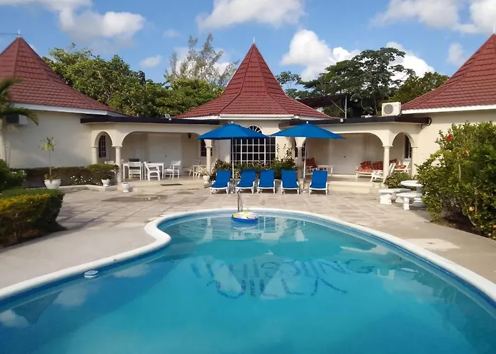 Whistling Villa Runaway Bay