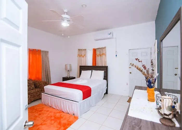 Suzette Guesthouse Accommodations
