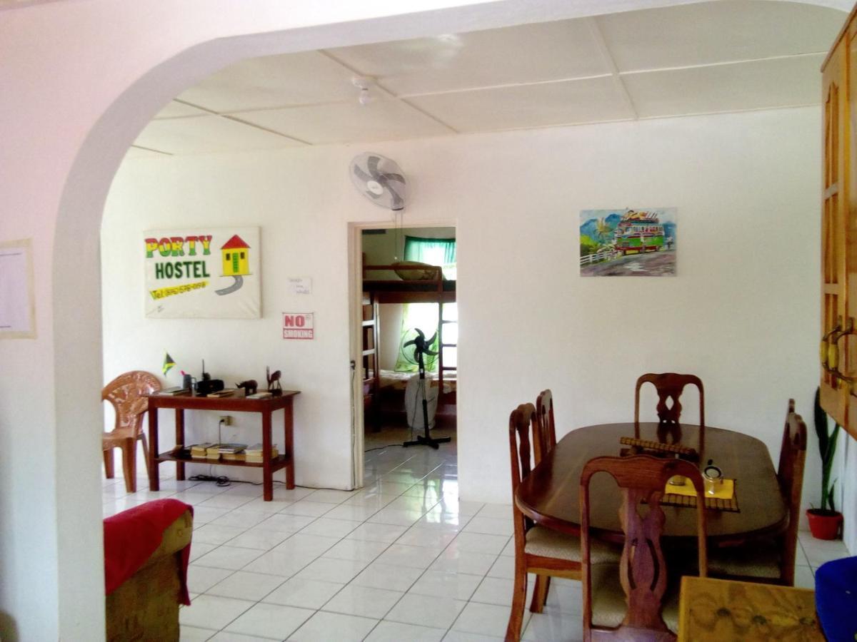 Porty Hostel Port Antonio