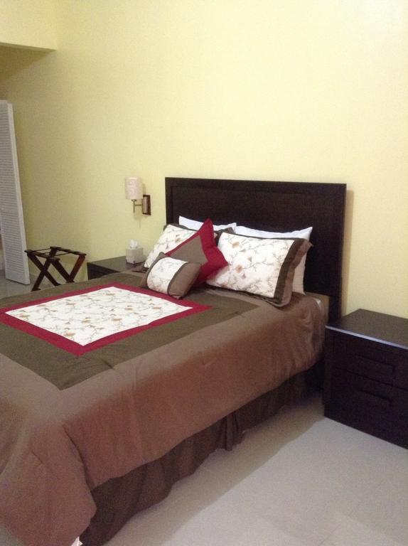 Hotel Donway, A Jamaican Style Village