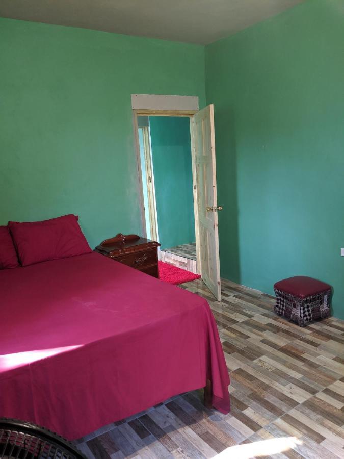 O & G Guest house Accompong Maroon