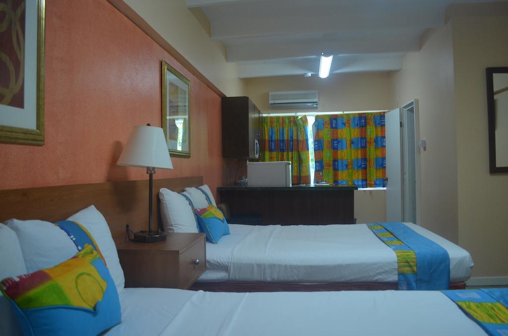 Suites Hotel