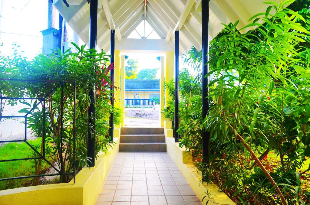 Suites Hotel