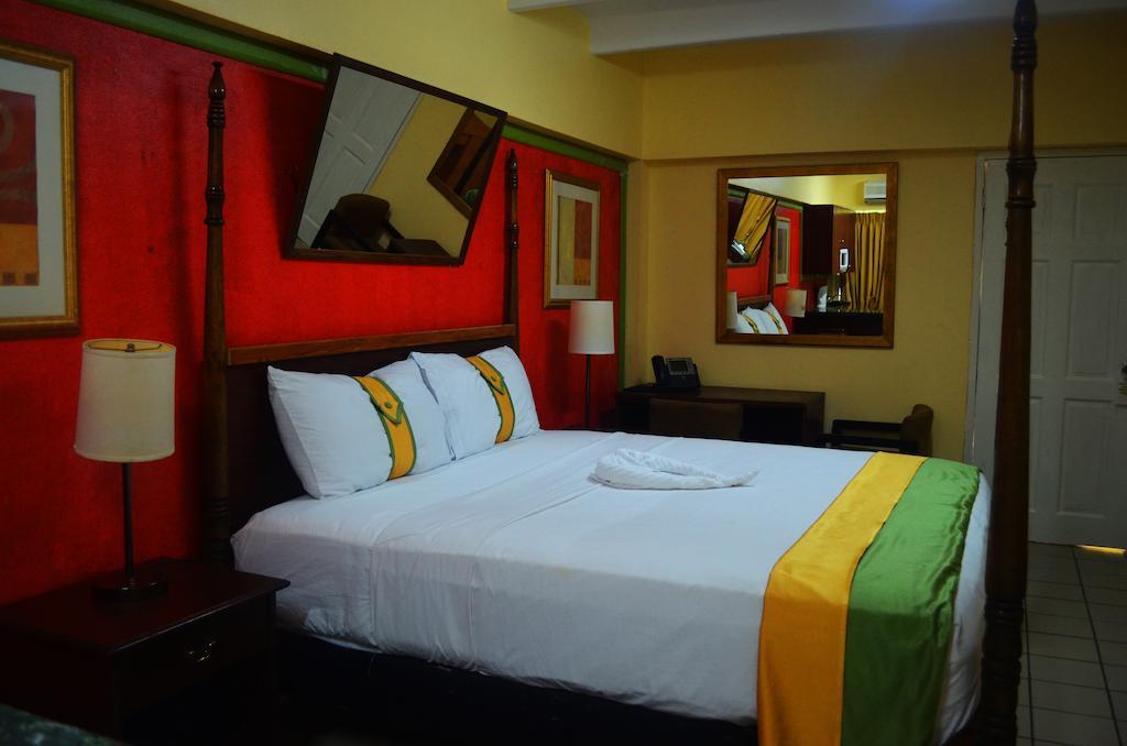 Suites Ocho Rios