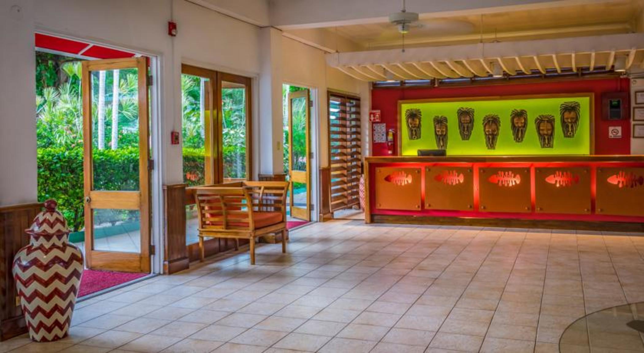 Grand Decameron Montego Beach, A Trademark Resort 3*