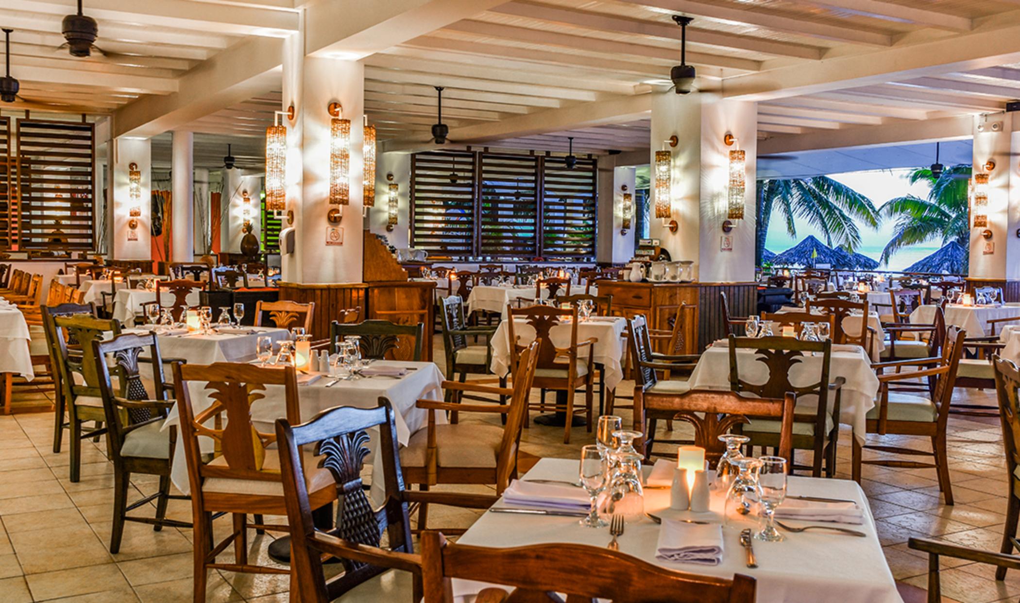 Grand Decameron Montego Beach, A Trademark