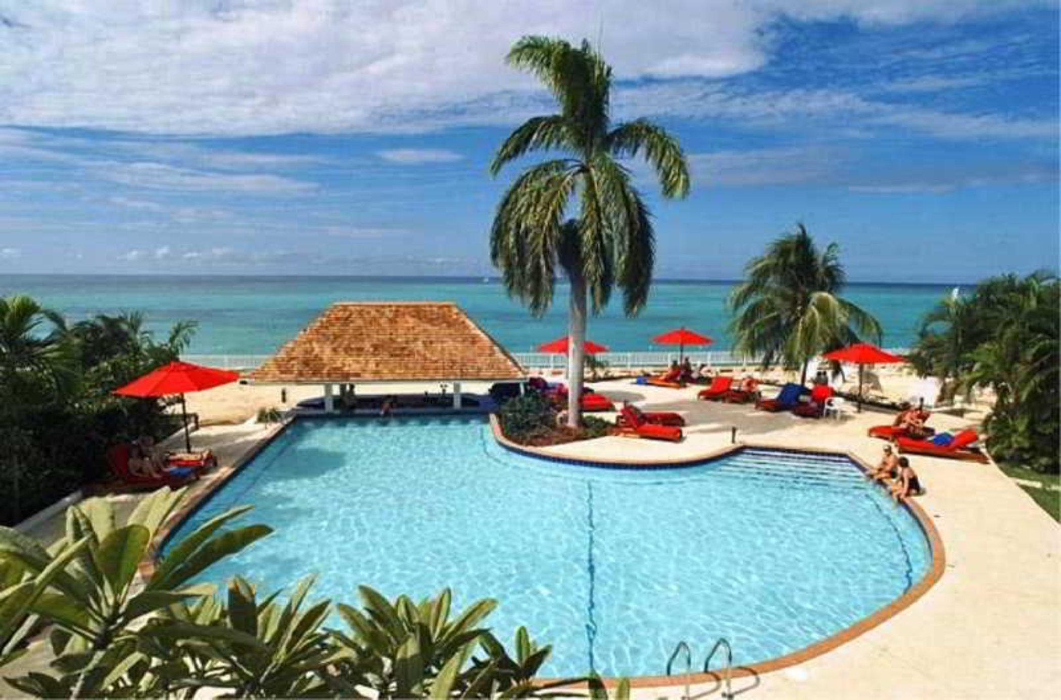 Grand Decameron Montego Beach, A Trademark 3*