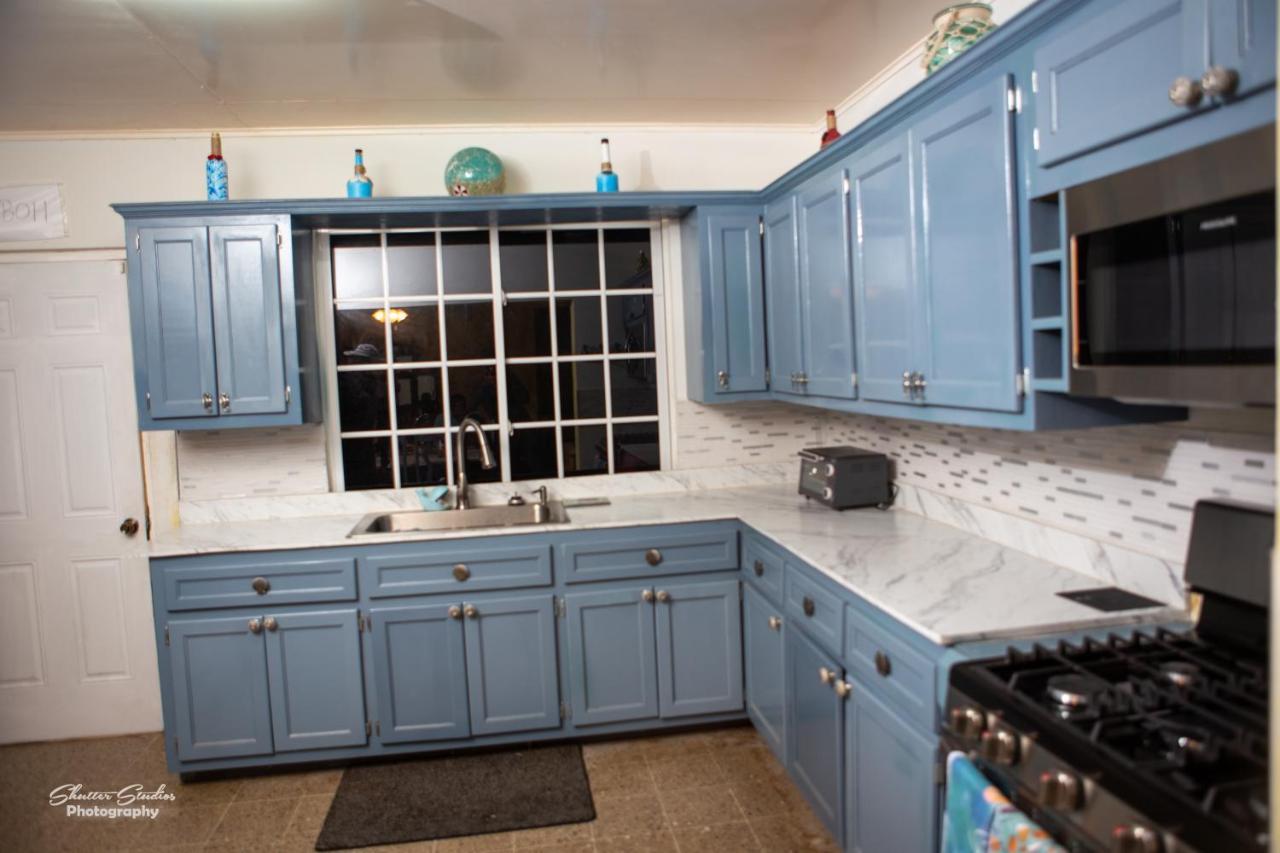 And Bar