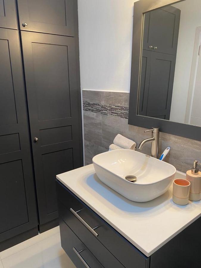 Luxurious Royale- 5 Min Drive To Ferienhaus