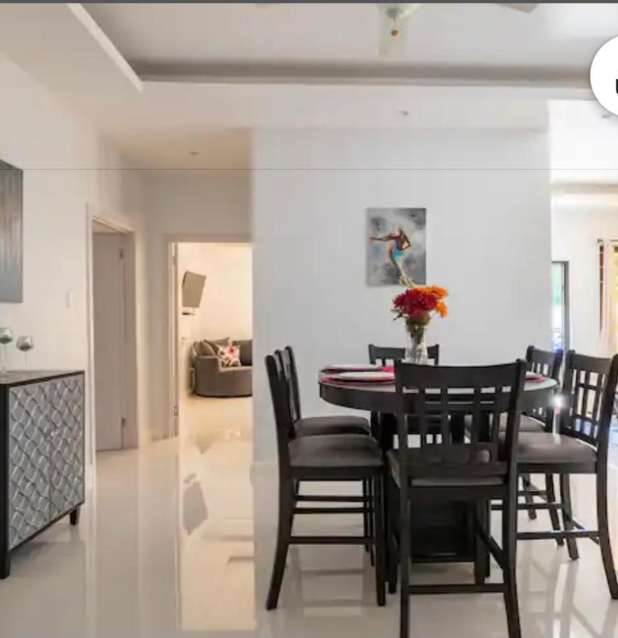 Luxurious Royale- 5 Min Drive To Ferienhaus *