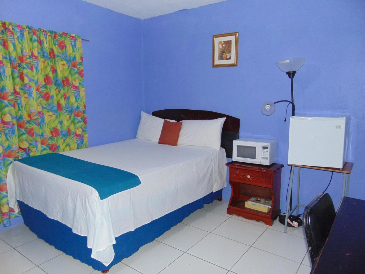 Hotel Tropical Manor - 2*