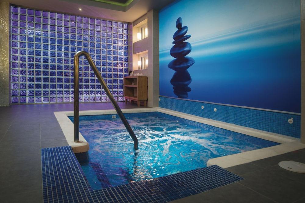 Riu Reggae Hotel