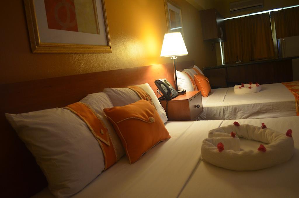 Suites Hotel