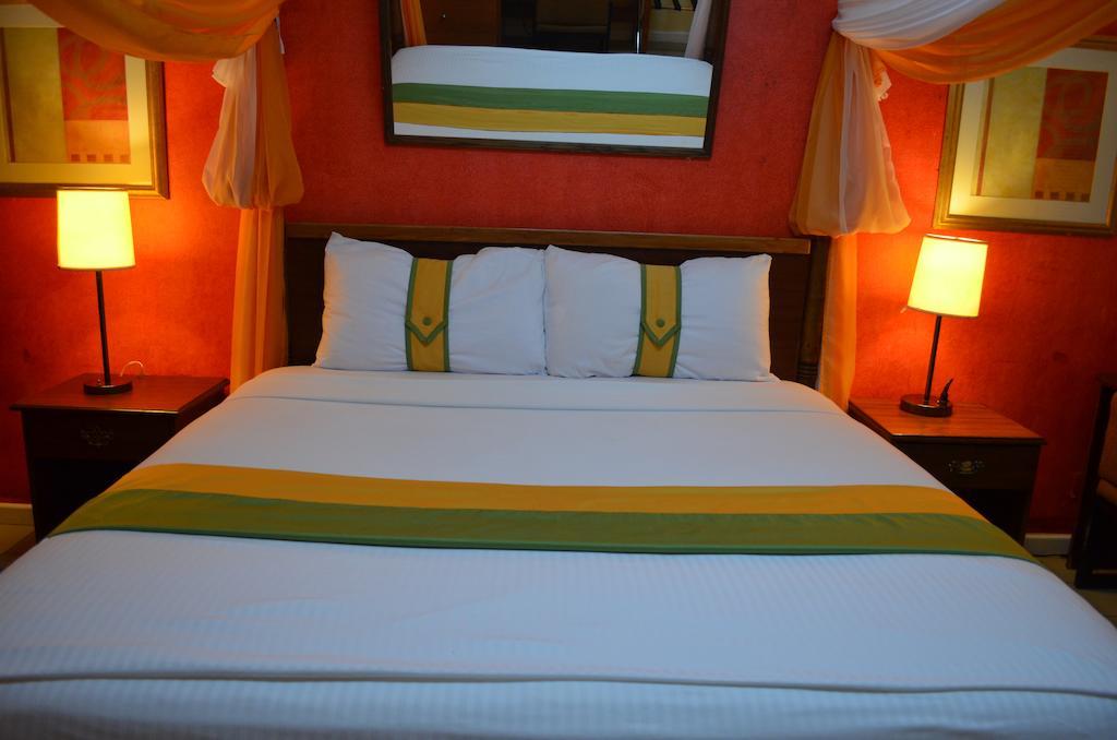 Hotel Suites