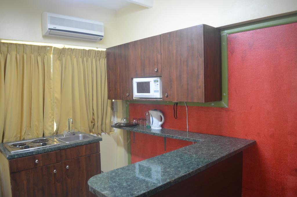 Hotel Suites 3*