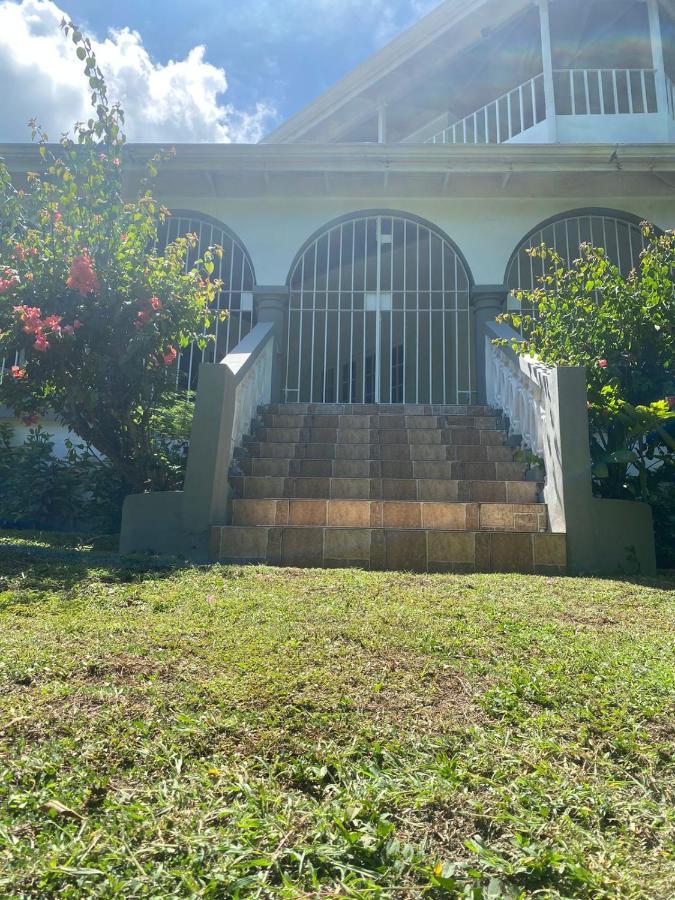 Lachemar Guest house Ocho Rios