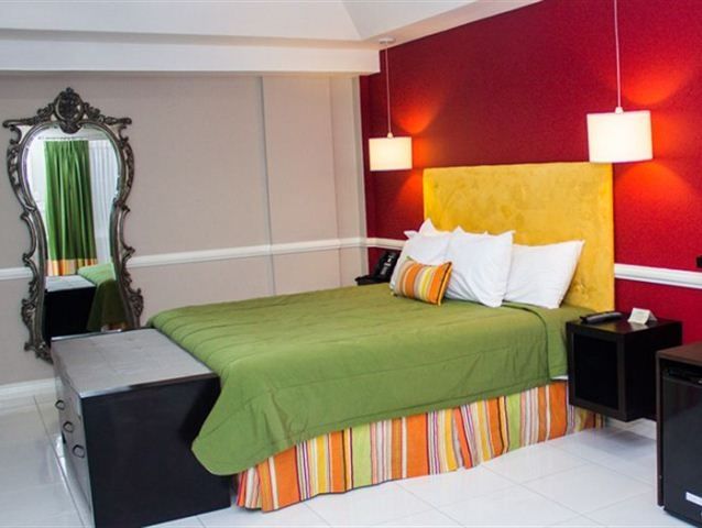 Eden Gardens Wellness & 4* Kingston