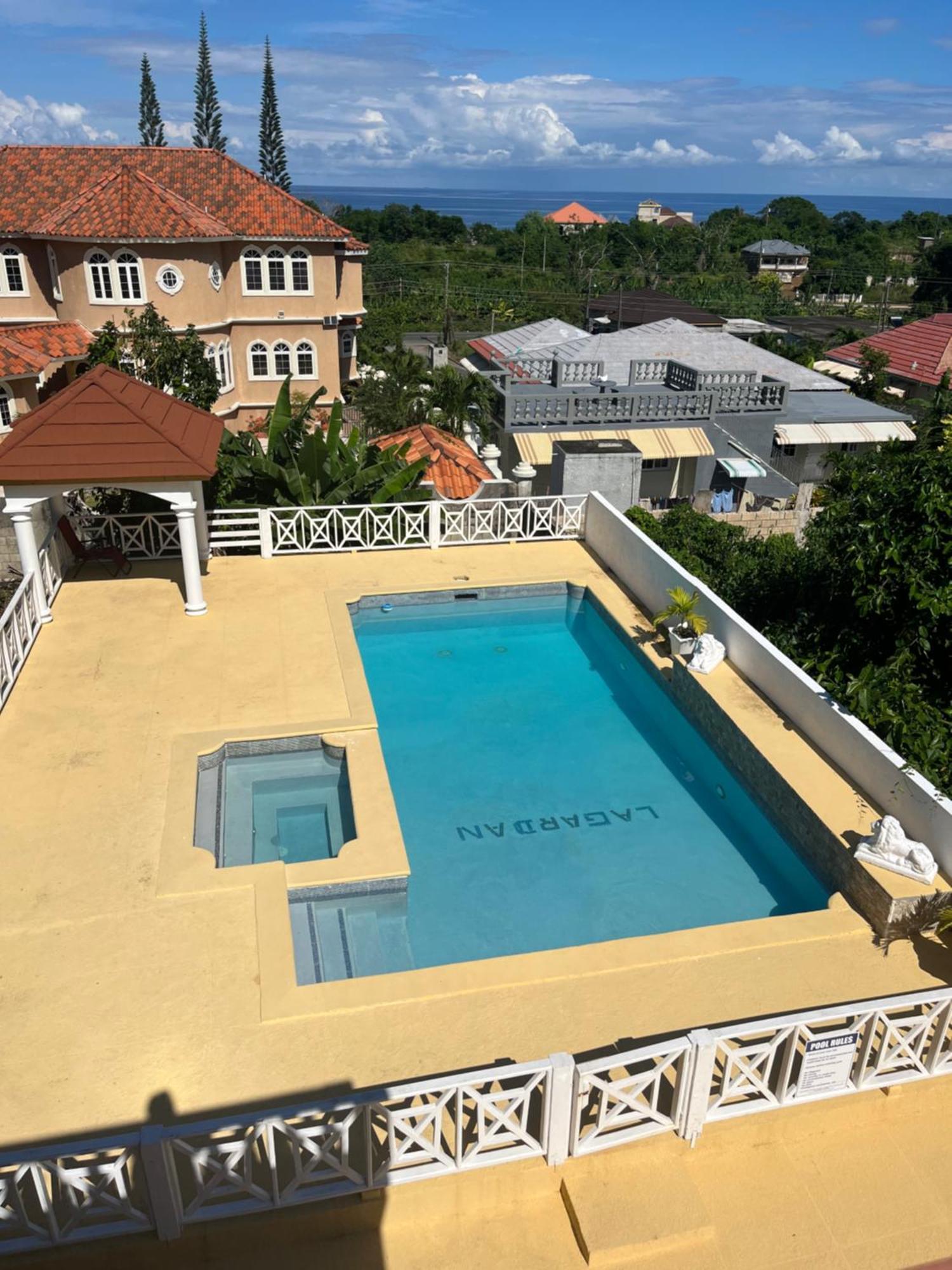Lagardan Ocean View 3*