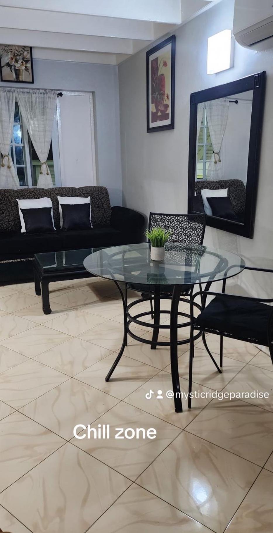 Mystic Ridge Paradise Apartment