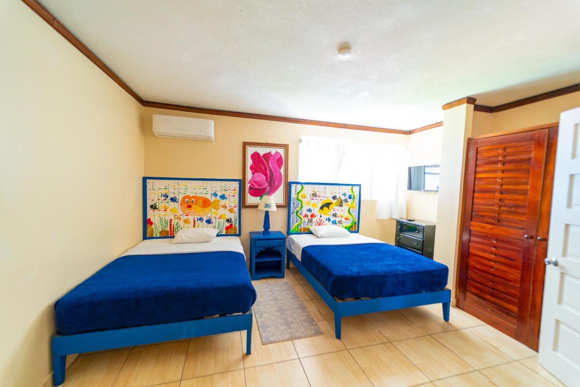 Resort Franklyn D &