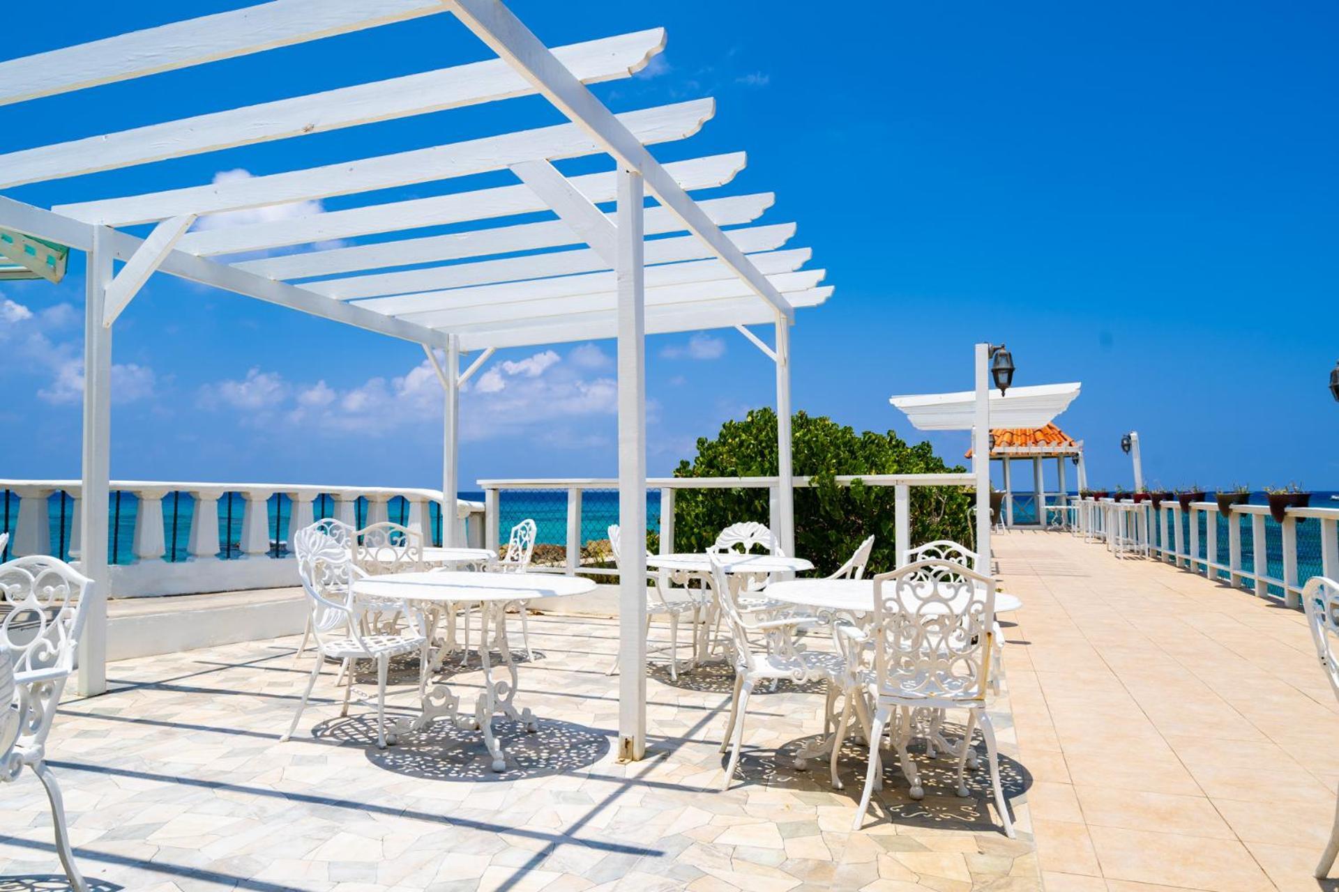 Resort Franklyn D & Runaway Bay