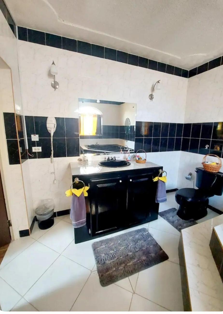 Gasthof Cambridge Mi Casa Ur Casa With Pool And Access 3*