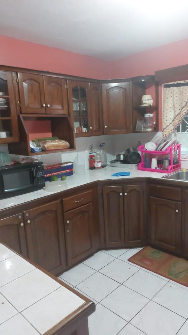 Griffiths Guest house *